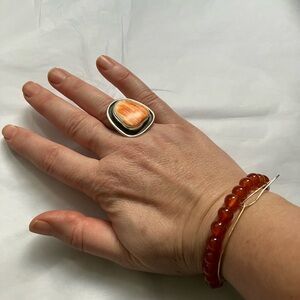 Vintage artisan sterling silver shadow box spiny shell ring.